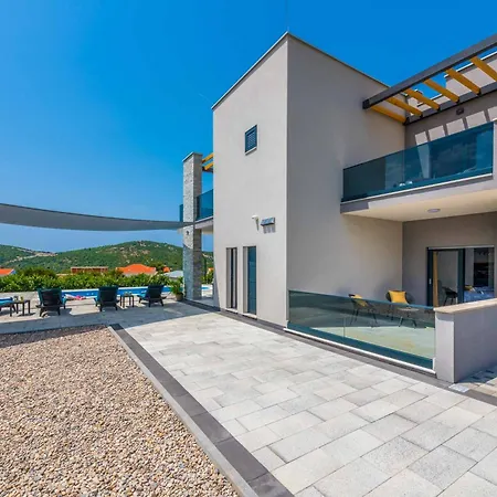 Whimsical Waters Villa