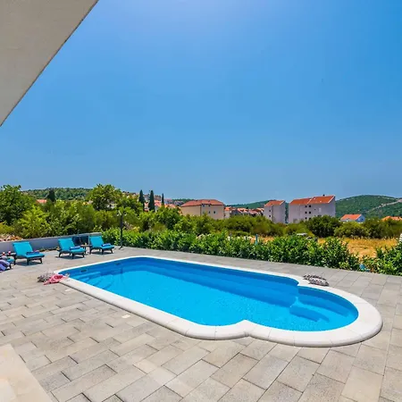 Villa Whimsical Waters *